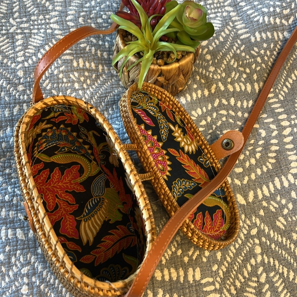 Woven Tan Crossbody Bag - Picture 2 of 5